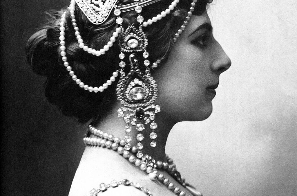 Mata Hari, from dancer to French intelligence