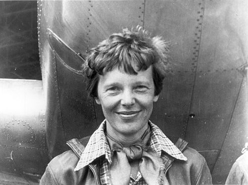 AMELIA EARHART, THE WOMAN WHO CHANGED AVIATION